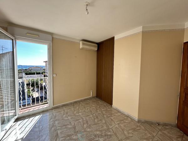 Spacieuse villa sise sur un terrain de 493m² - Bouzigues