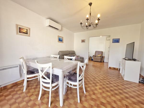 Tarascon (13150) maison de plain pied Tarascon, 2 chambres, jardin, garage