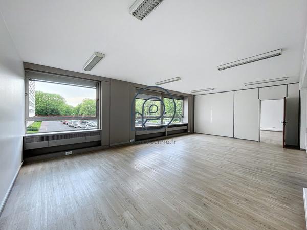 Opportunité immobilière pour ces bureaux de 70 m2 à CROIX