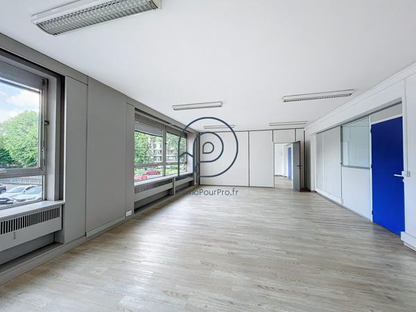Opportunité immobilière pour ces bureaux de 70 m2 à CROIX