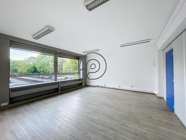 Opportunité immobilière pour ces bureaux de 70 m2 à CROIX