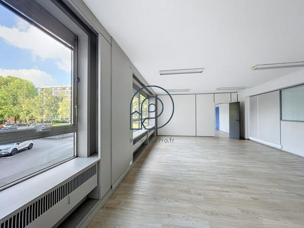 Opportunité immobilière pour ces bureaux de 70 m2 à CROIX