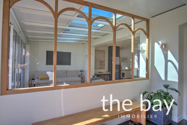 Gujan-Mestras (33470) Gujan-Mestras – Maison de plain-pied aux prestations haut de gamme, avec piscine et grand séjour de 87 m²