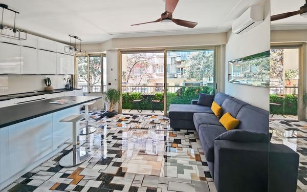 Appartement à vendre    1 pièce • 32,17 m2 Nice