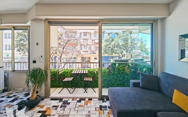 Appartement à vendre    1 pièce • 32,17 m2 Nice