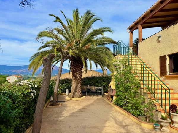 Mezzavia (20167) Maison 200 m² avec piscine et appartement indépendant – Ajaccio