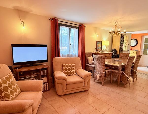 Mezzavia (20167) Maison 200 m² avec piscine et appartement indépendant – Ajaccio