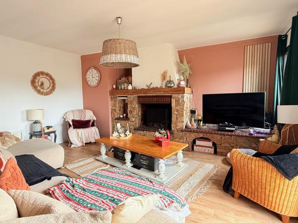 Mezzavia (20167) Maison 200 m² avec piscine et appartement indépendant – Ajaccio