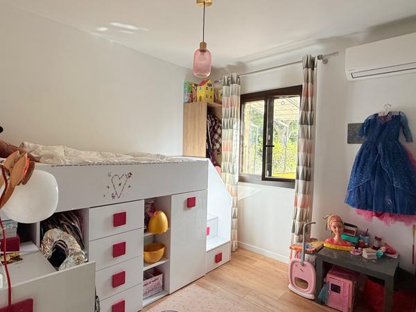 Mezzavia (20167) Maison 200 m² avec piscine et appartement indépendant – Ajaccio