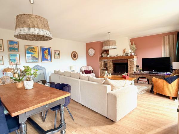 Mezzavia (20167) Maison 200 m² avec piscine et appartement indépendant – Ajaccio