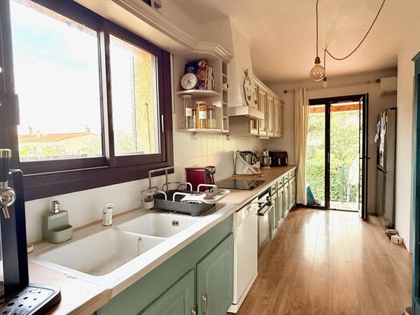 Mezzavia (20167) Maison 200 m² avec piscine et appartement indépendant – Ajaccio