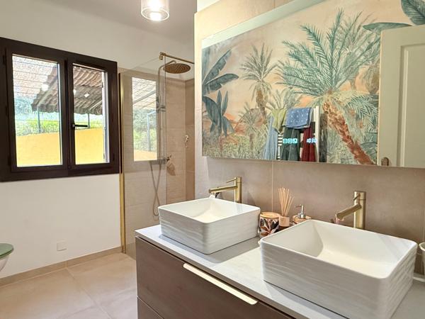 Mezzavia (20167) Maison 200 m² avec piscine et appartement indépendant – Ajaccio