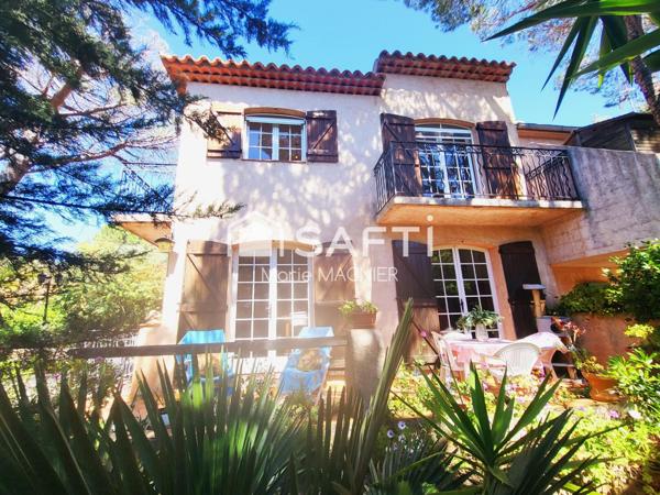 À VENDRE : VILLA PROVENÇALE DE CARACTÈRE  DE 269 M2 À RÉNOVER – LA CROIX-VALMER,   avec jardin aux essences méditerranéennes de 1300 m2 piscinable proche village et plage