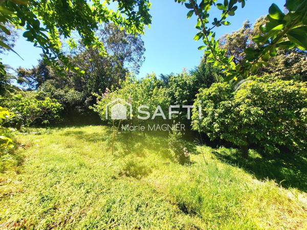 À VENDRE : VILLA PROVENÇALE DE CARACTÈRE  DE 269 M2 À RÉNOVER – LA CROIX-VALMER,   avec jardin aux essences méditerranéennes de 1300 m2 piscinable proche village et plage