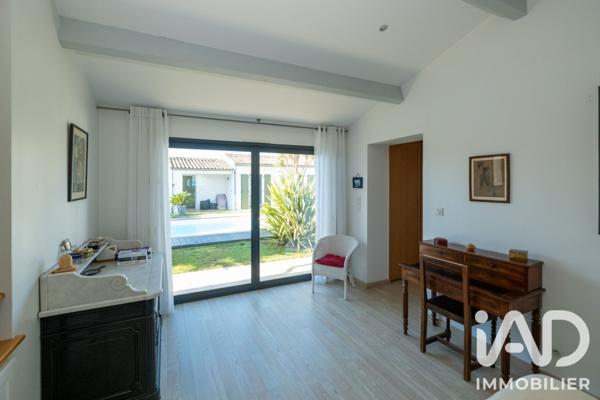 Maison à vendre 6 pièces 219 m² Sainte-Marie-de-Ré