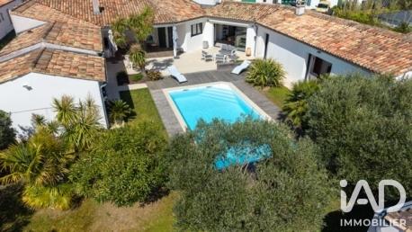 Maison à vendre 6 pièces 219 m² Sainte-Marie-de-Ré