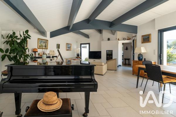 Maison à vendre 6 pièces 219 m² Sainte-Marie-de-Ré