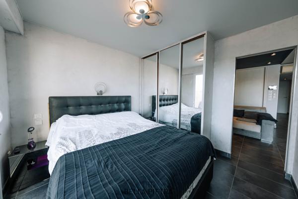 Le Grau-du-Roi (30240) Port Camargue - Bien d’exception en première ligne sur le port - Double marina avec ponton privatif