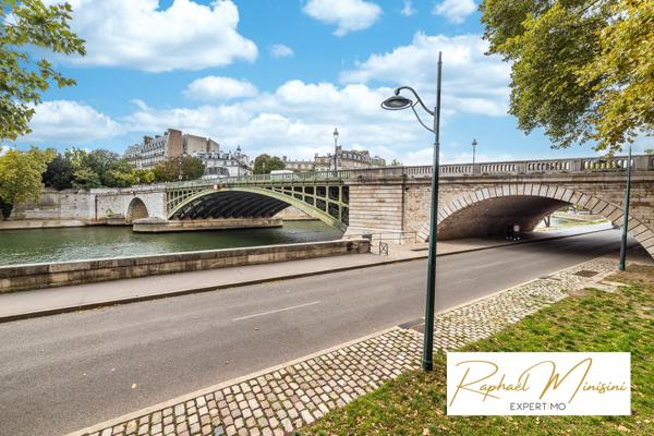Paris (75004) Appartement trois pièces de 58 m2 à deux pas de l'île Saint-Louis