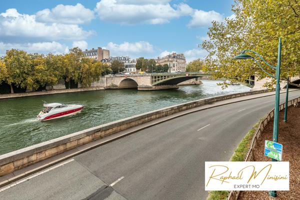 Paris (75004) Appartement trois pièces de 58 m2 à deux pas de l'île Saint-Louis
