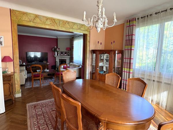Maison 5 pièce(s) 3 chambre(s) 180 m²