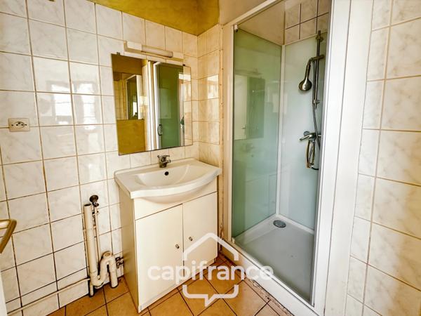 À vendre – Ensemble immobilier de 2 logements à Mansigné