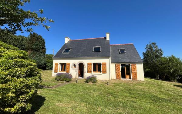 Maison à vendre    5 pièces •  Plouhinec