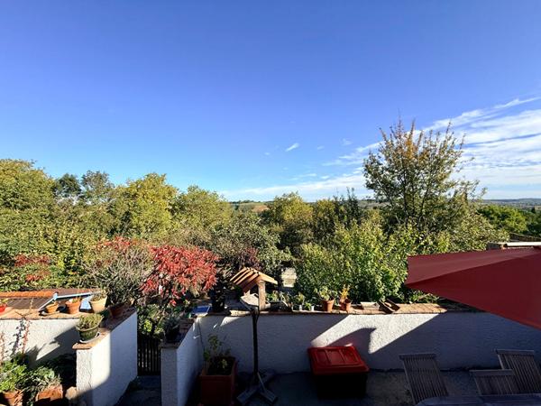 PLAIGNE : MAISON RENOVEE AVEC 4 CHAMBRES, JARDIN ET GARAGE