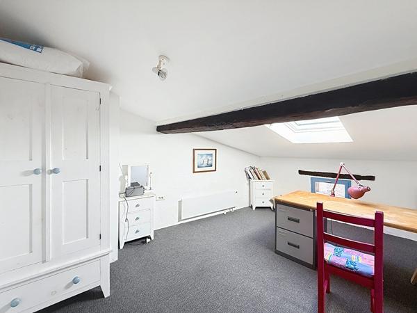 PLAIGNE : MAISON RENOVEE AVEC 4 CHAMBRES, JARDIN ET GARAGE