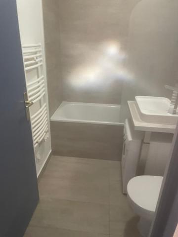 Paris (75016) STUDIO NEUF 22m² PTE DE ST-CLOUD