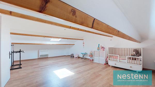 Istres, Maison 125m², type 4, 3 chambres, au calme absolu, atelier, garage, cave, véranda, terrasse et jardin