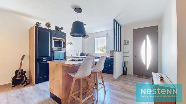 Istres, Maison 125m², type 4, 3 chambres, au calme absolu, atelier, garage, cave, véranda, terrasse et jardin