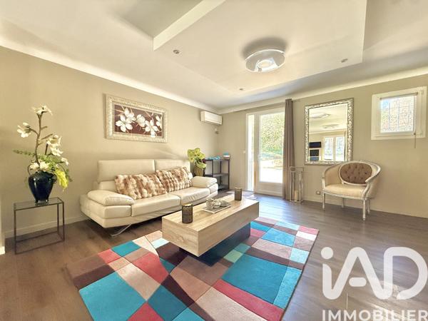 Maison à vendre 11 pièces 365 m² Mimet