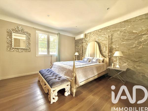 Maison à vendre 11 pièces 365 m² Mimet