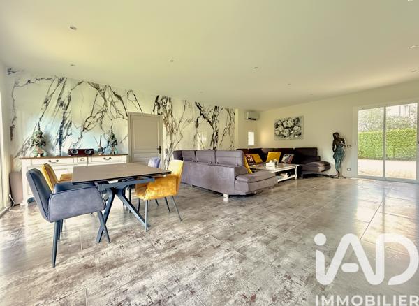 Maison à vendre 11 pièces 365 m² Mimet