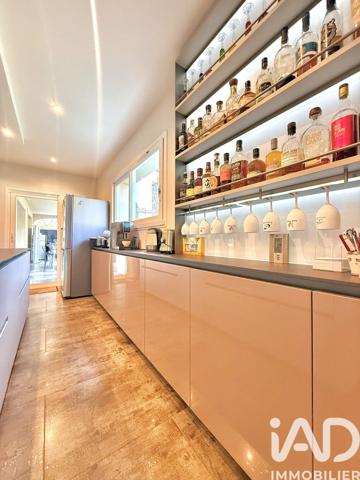 Maison à vendre 11 pièces 365 m² Mimet