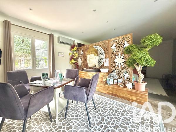 Maison à vendre 11 pièces 365 m² Mimet