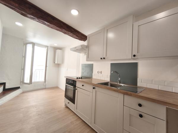 Clermont-l'Hérault (34800) Maison de Village rénovée en R+3 de 65m2 avec terrasse et grande cave