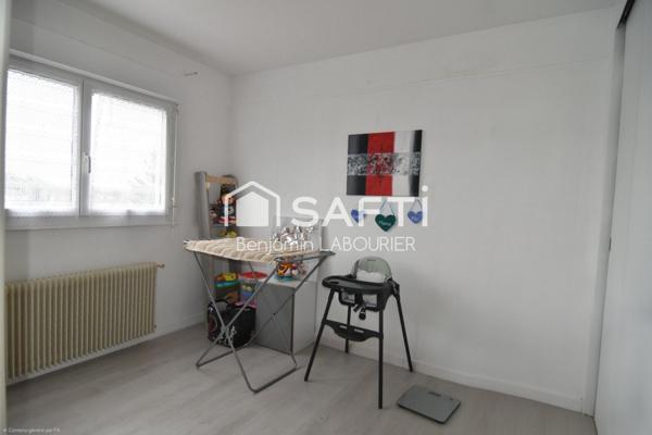 Immeuble de rapport avec garages et parking