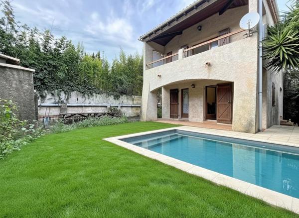 Maison  6 pièce(s) 105 m2