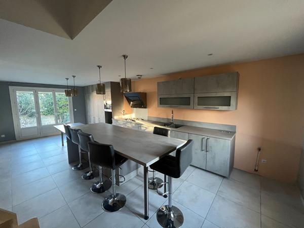 Maison 7 pièce(s) 144 m2