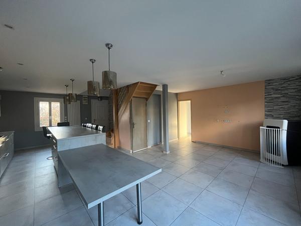 Maison 7 pièce(s) 144 m2