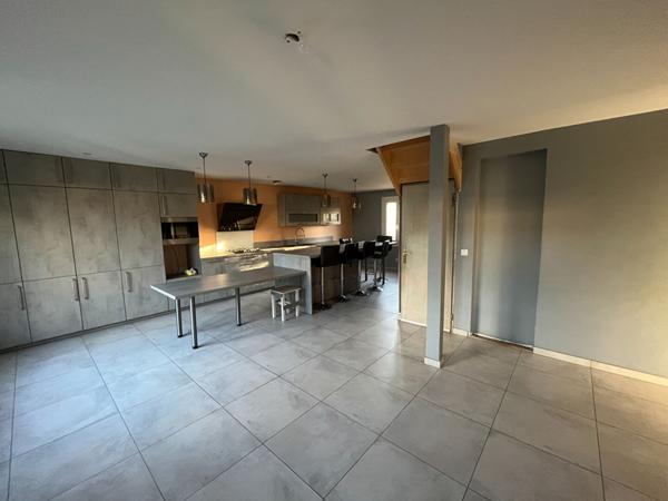 Maison 7 pièce(s) 144 m2