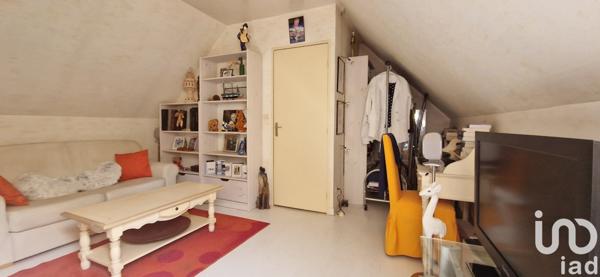 Maison traditionnelle 4 pièces de 90 m² à Crégy-lès-Meaux (77124)