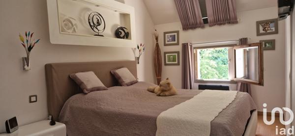 Maison traditionnelle 4 pièces de 90 m² à Crégy-lès-Meaux (77124)