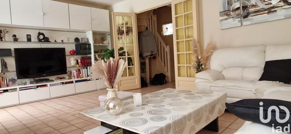 Maison traditionnelle 4 pièces de 90 m² à Crégy-lès-Meaux (77124)