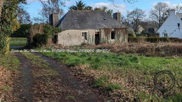 Terrain à Batir à vendre à Lannion dans les Côtes-d'Armor (22300), ref : VT077-22093