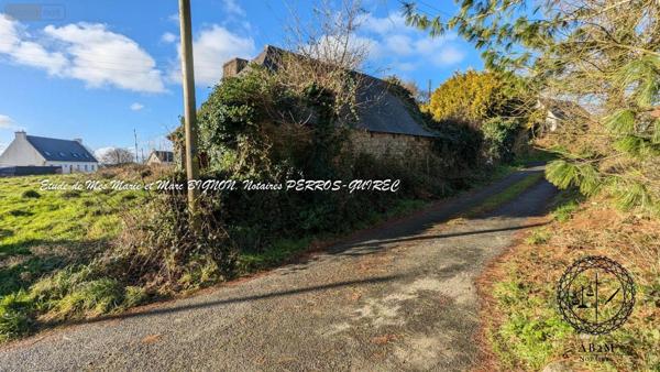 Terrain à Batir à vendre à Lannion dans les Côtes-d'Armor (22300), ref : VT077-22093