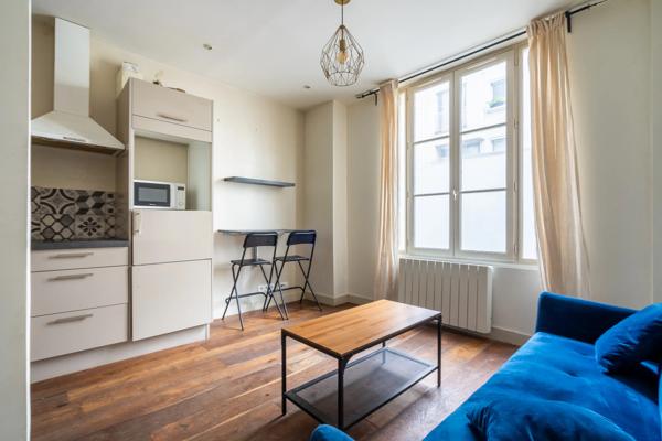 Appartement
         3 pièces
        - 39 m² Exclusivité 299 000 € *