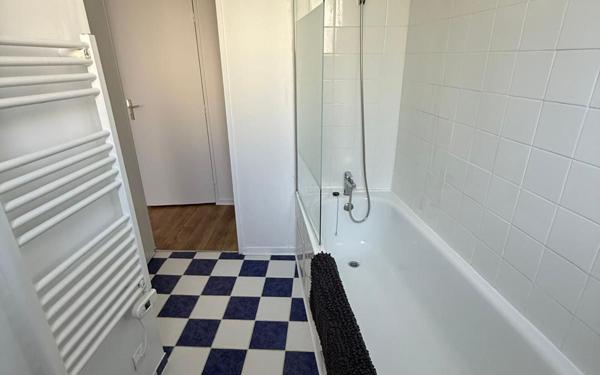 Appartement à louer    2 pièces • 52,60 m2 Bagnolet